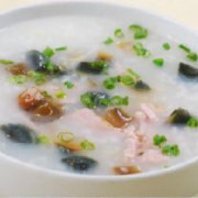 Preserved Egg &amp; Pork <br />皮蛋瘦肉粥