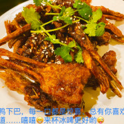 E3 Fried Duck Chin With Soy Sauce 美极鸭下巴